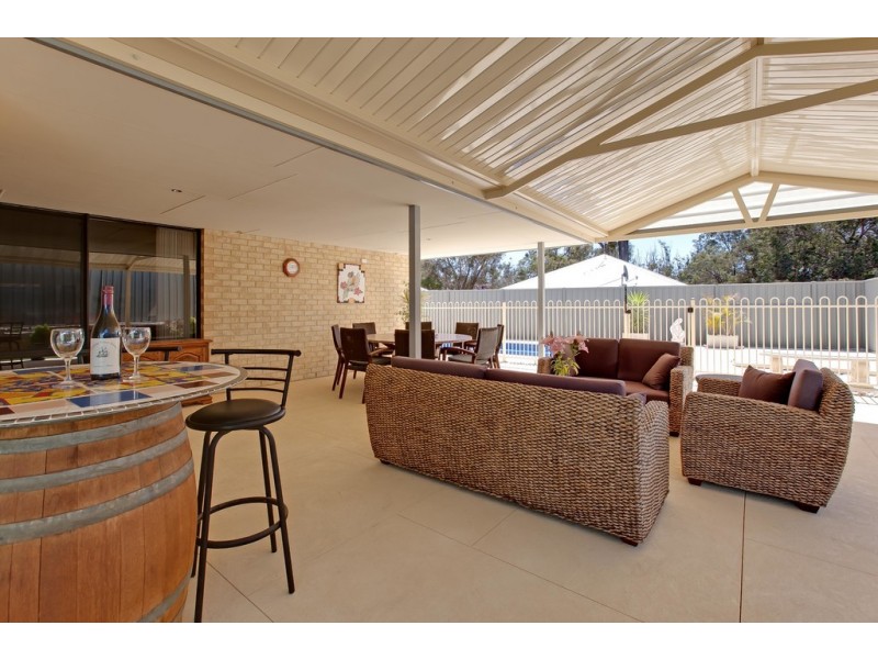 14 Ringwood Loop, Wellard WA 6170