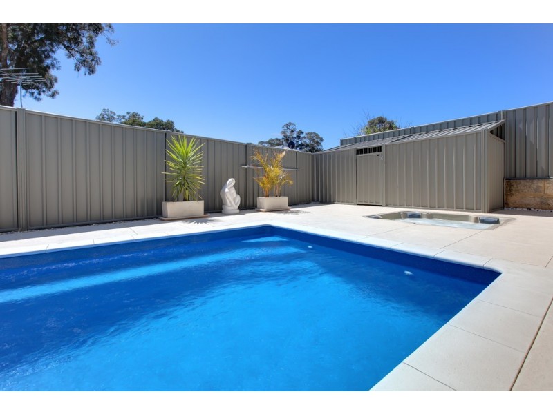 14 Ringwood Loop, Wellard WA 6170