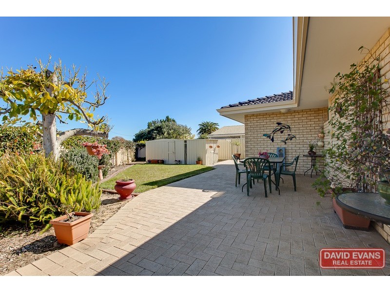 11/16 Hefron Street, Rockingham WA 6168