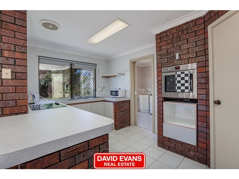 100 Donald Drive, Safety Bay WA 6169