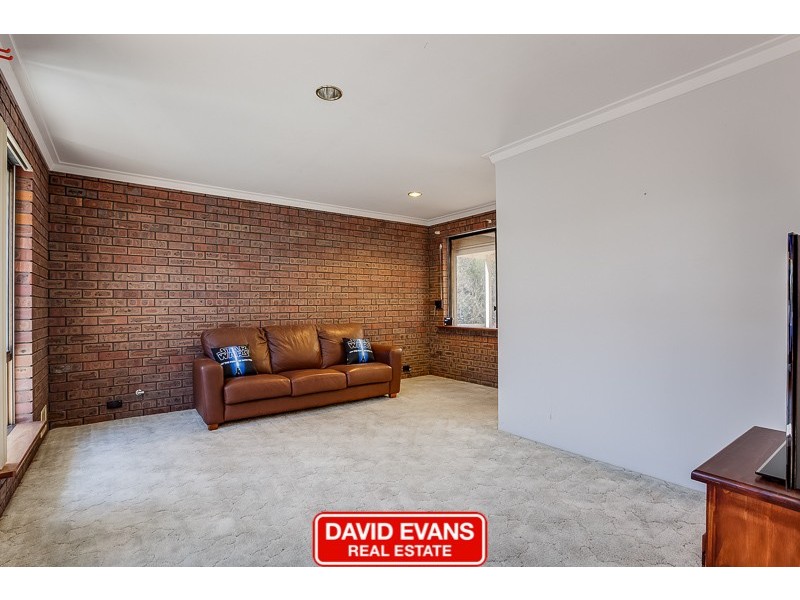 100 Donald Drive, Safety Bay WA 6169