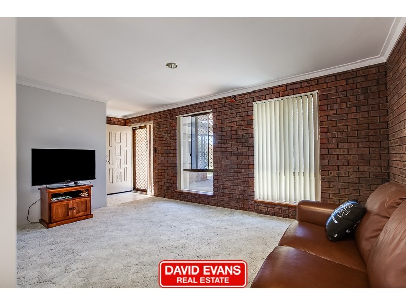 100 Donald Drive, Safety Bay WA 6169