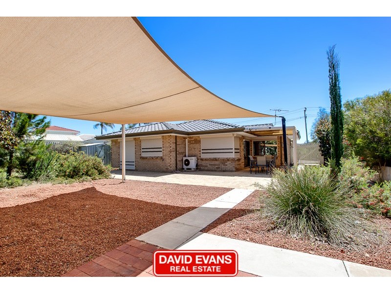 100 Donald Drive, Safety Bay WA 6169