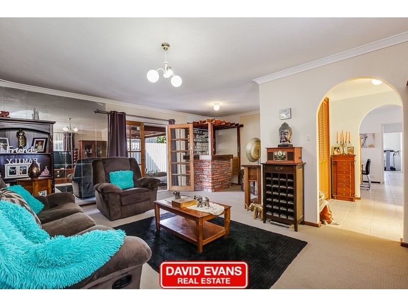 99 Unnaro Street, Hillman WA 6168