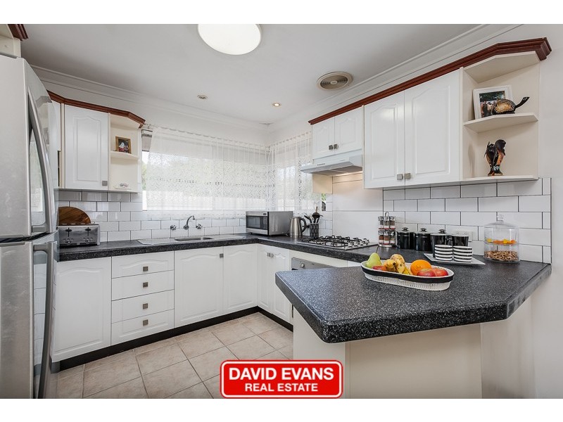 99 Unnaro Street, Hillman WA 6168