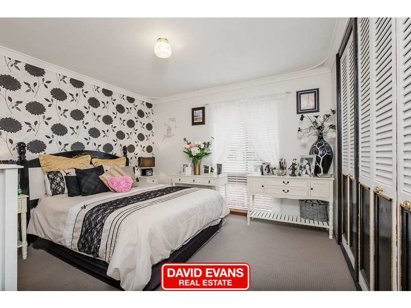 99 Unnaro Street, Hillman WA 6168