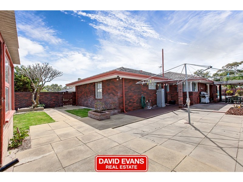 99 Unnaro Street, Hillman WA 6168