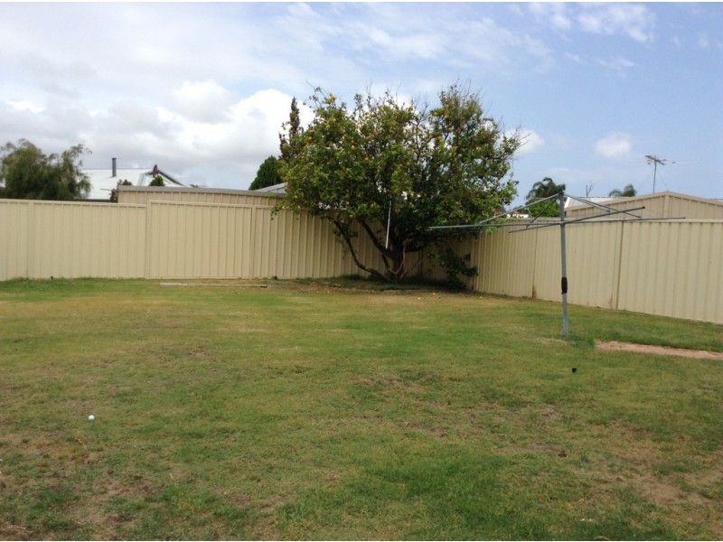 5 Caffra Close, Warnbro WA 6169