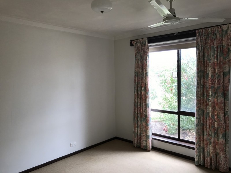 27 Linville Ave, Cooloongup WA 6168