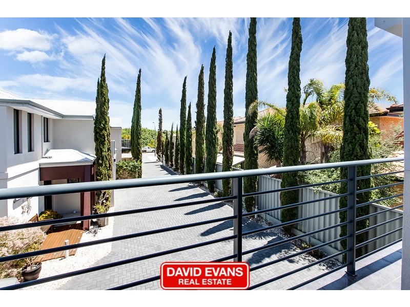 4/12 Hymus Street, Rockingham WA 6168