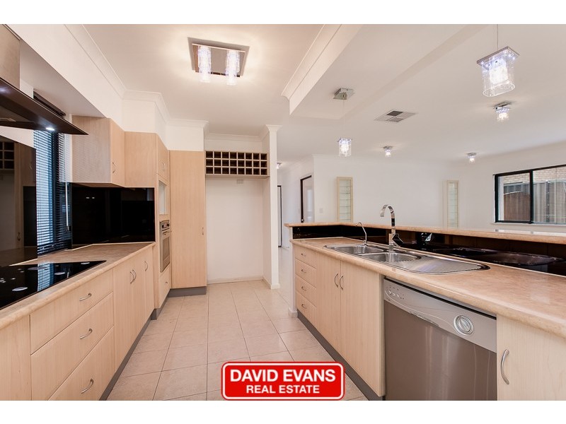 4/12 Hymus Street, Rockingham WA 6168