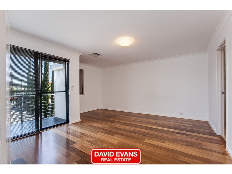 4/12 Hymus Street, Rockingham WA 6168