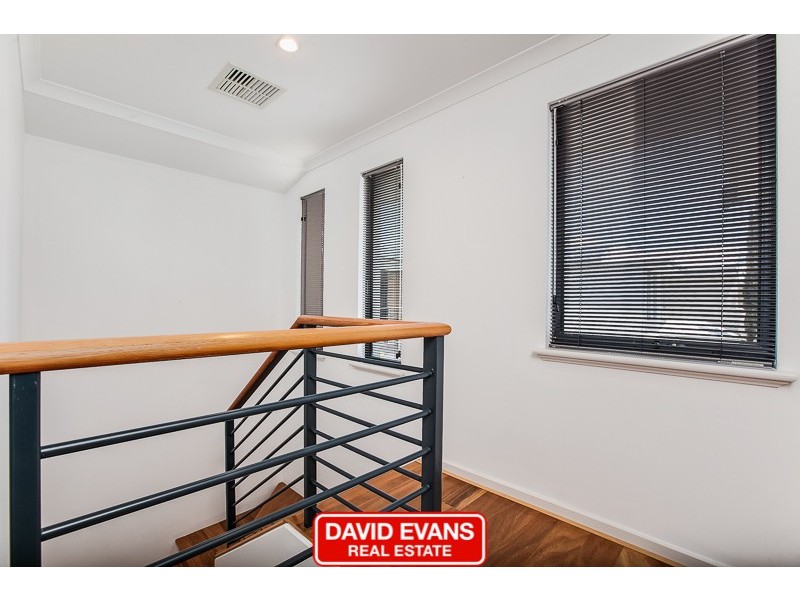 4/12 Hymus Street, Rockingham WA 6168