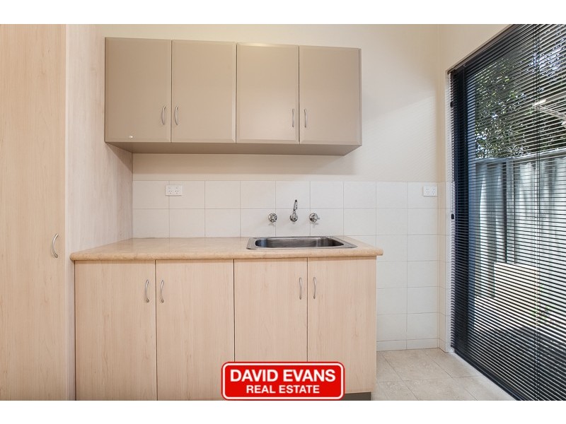 4/12 Hymus Street, Rockingham WA 6168