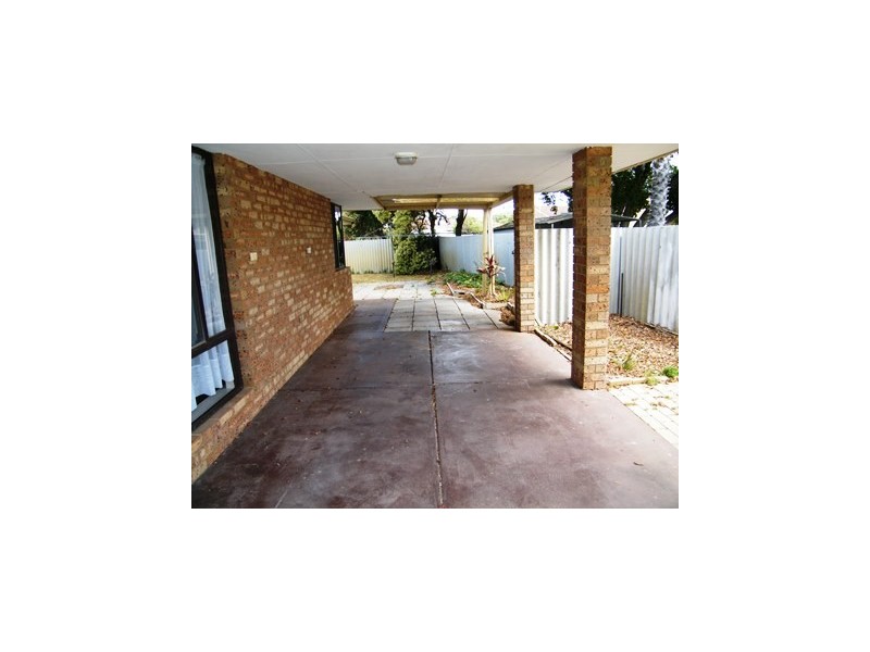 30 Goongarrie Drive, Waikiki WA 6169