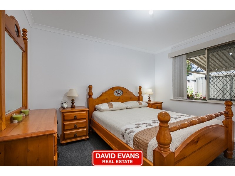 26 Parkland Drive, Warnbro WA 6169