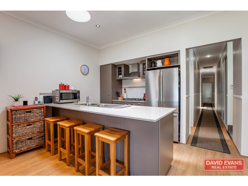 8 Parakeet Bend, Baldivis WA 6171