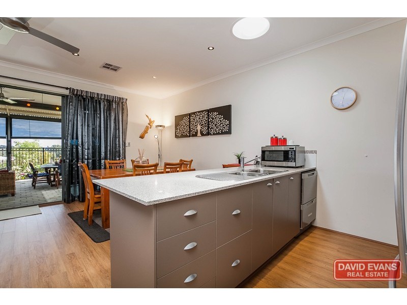 8 Parakeet Bend, Baldivis WA 6171