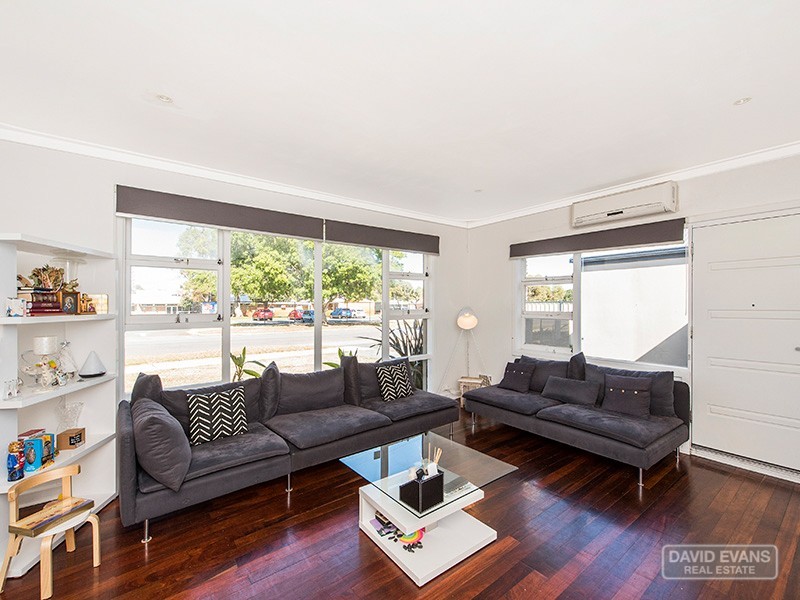 2 Centaurus Street, Rockingham WA 6168