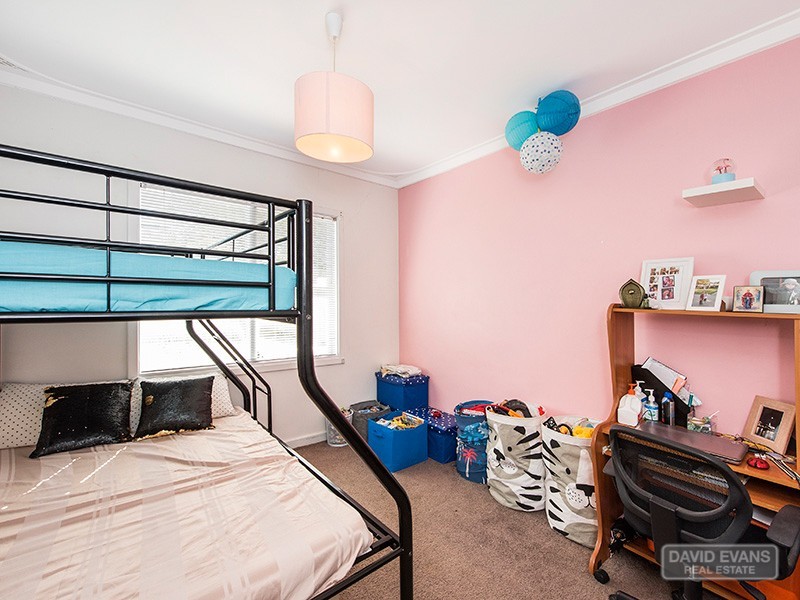 2 Centaurus Street, Rockingham WA 6168