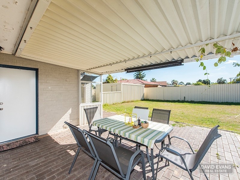 2 Centaurus Street, Rockingham WA 6168