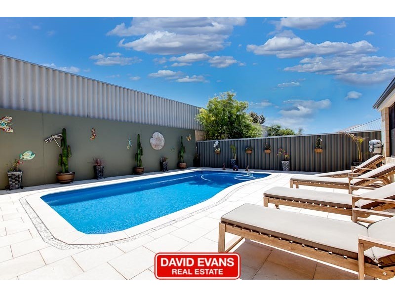 30 Hortonia Avenue, Secret Harbour WA 6173