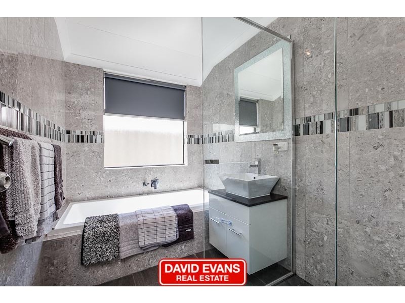 30 Hortonia Avenue, Secret Harbour WA 6173