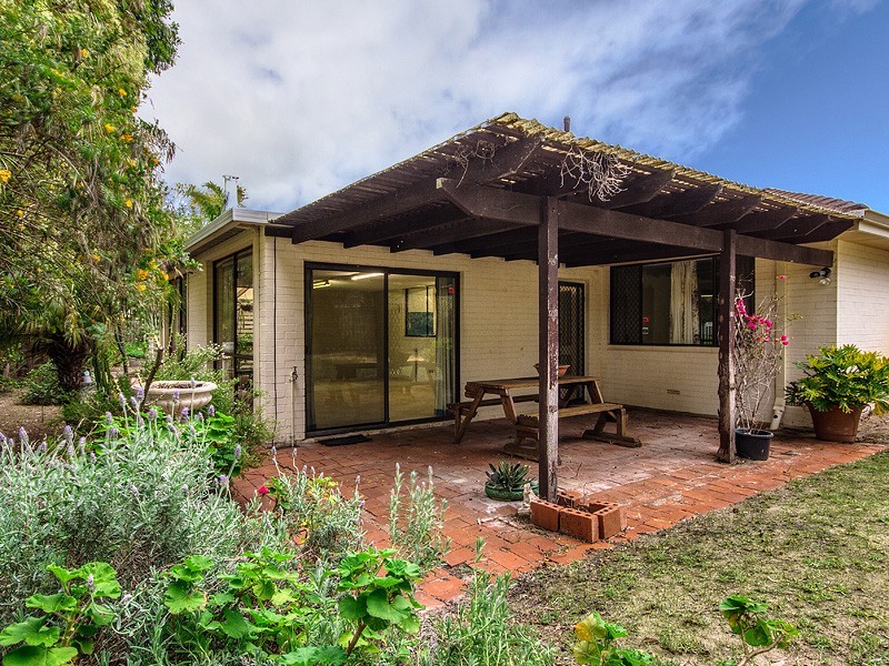 16 Kingallon Court, Rockingham WA 6168