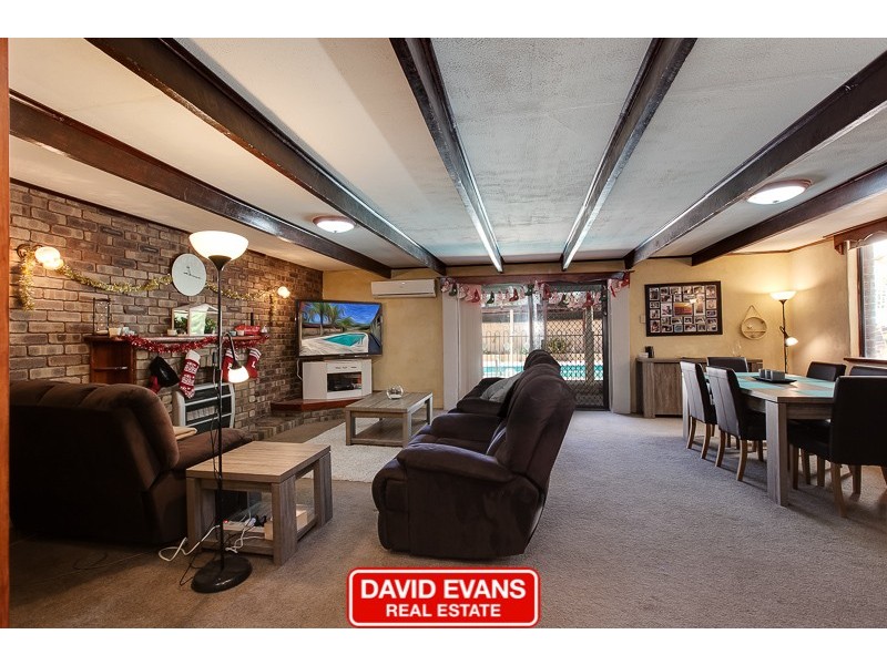 11 Waterton Way, Cooloongup WA 6168