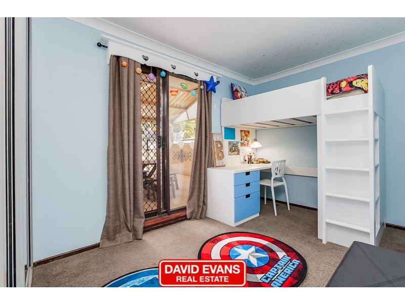 11 Waterton Way, Cooloongup WA 6168