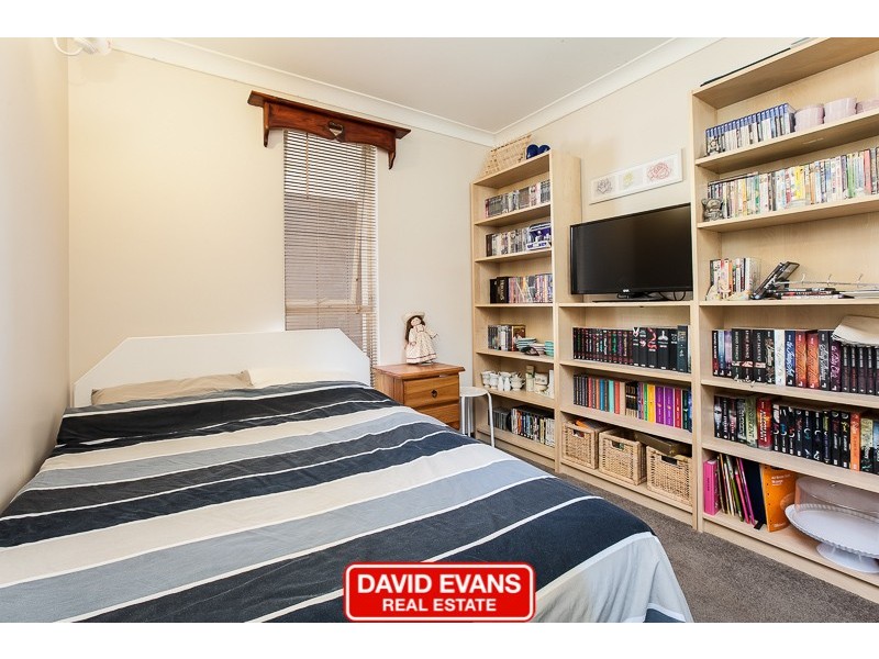 11 Waterton Way, Cooloongup WA 6168