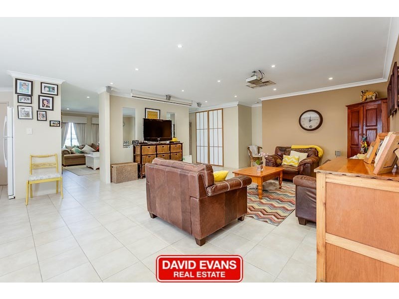 8 Summerville Avenue, Secret Harbour WA 6173