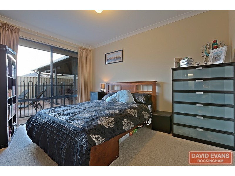 8 Summerville Avenue, Secret Harbour WA 6173