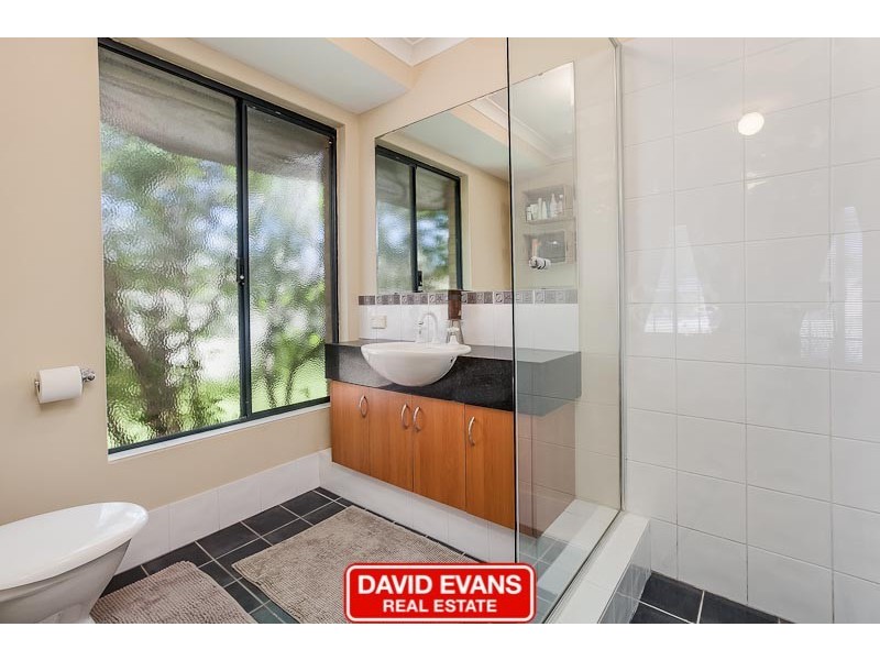 8 Summerville Avenue, Secret Harbour WA 6173