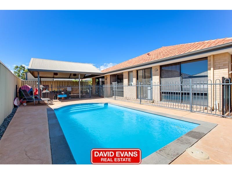 8 Summerville Avenue, Secret Harbour WA 6173