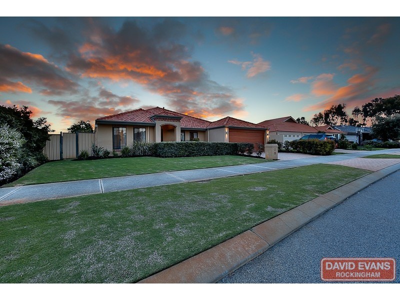 8 Summerville Avenue, Secret Harbour WA 6173