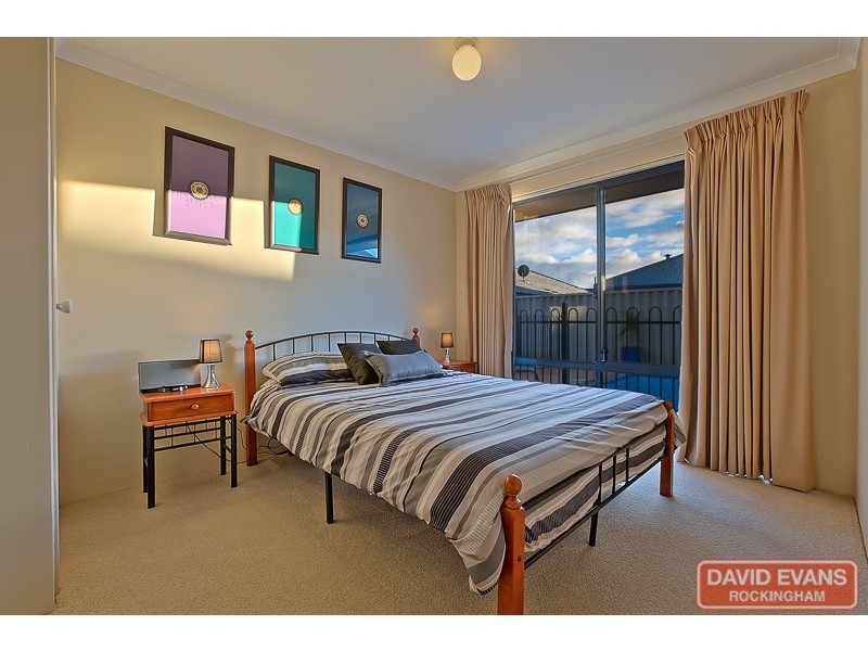 8 Summerville Avenue, Secret Harbour WA 6173