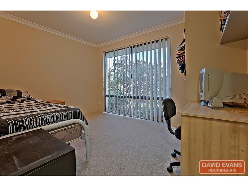 8 Summerville Avenue, Secret Harbour WA 6173