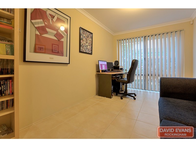 8 Summerville Avenue, Secret Harbour WA 6173