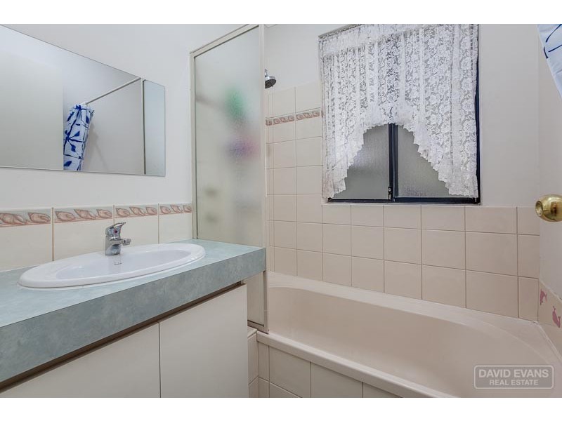 17 Jean Pierre Drive, Warnbro WA 6169