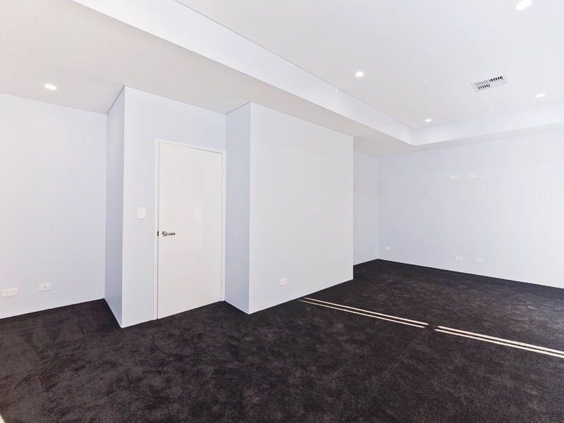 32 Emma Street, Rockingham WA 6168