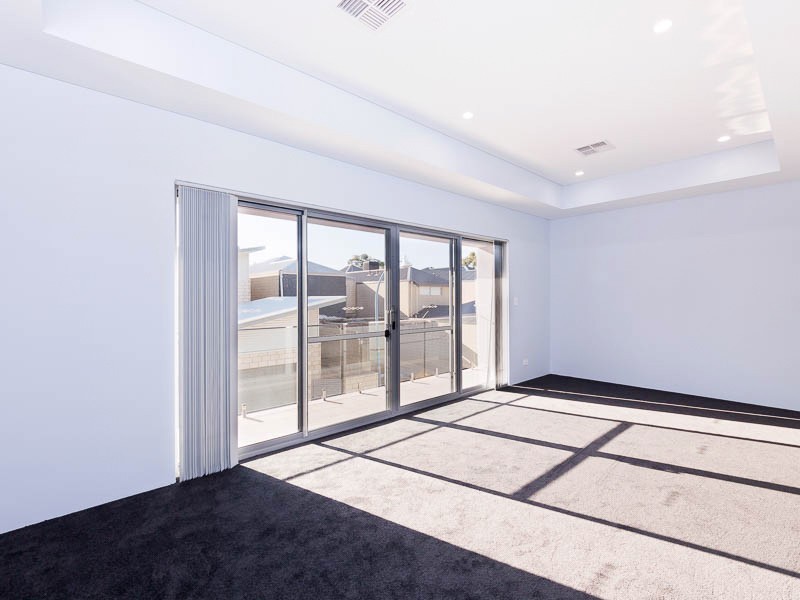 32 Emma Street, Rockingham WA 6168