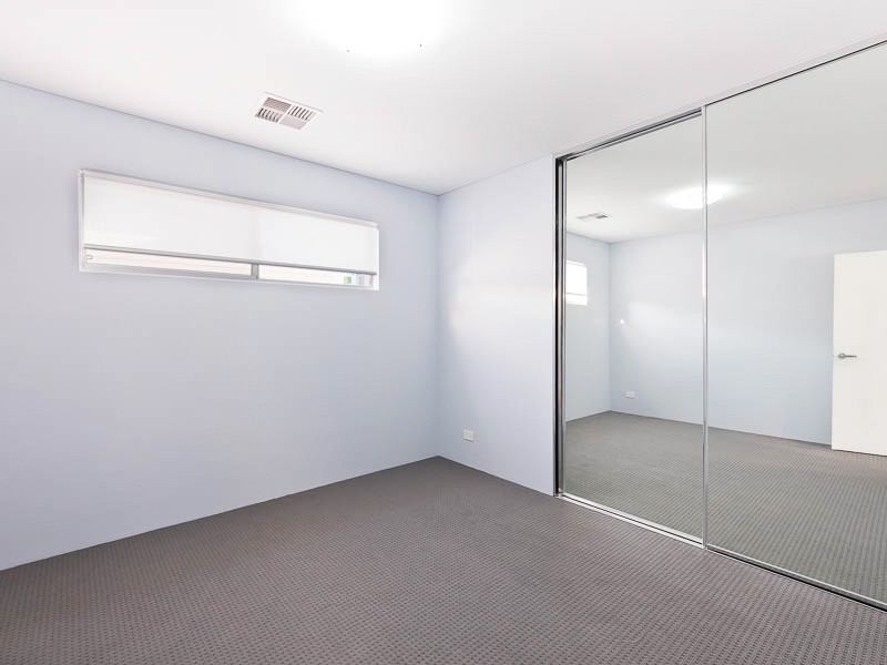 32 Emma Street, Rockingham WA 6168