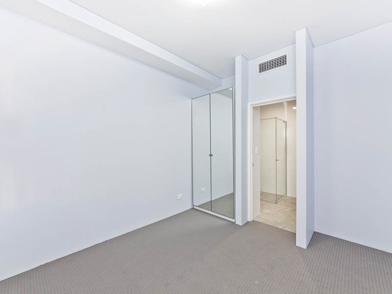 32 Emma Street, Rockingham WA 6168