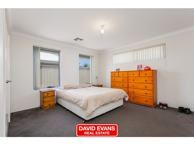 43 Sellafield Bend, Waikiki WA 6169