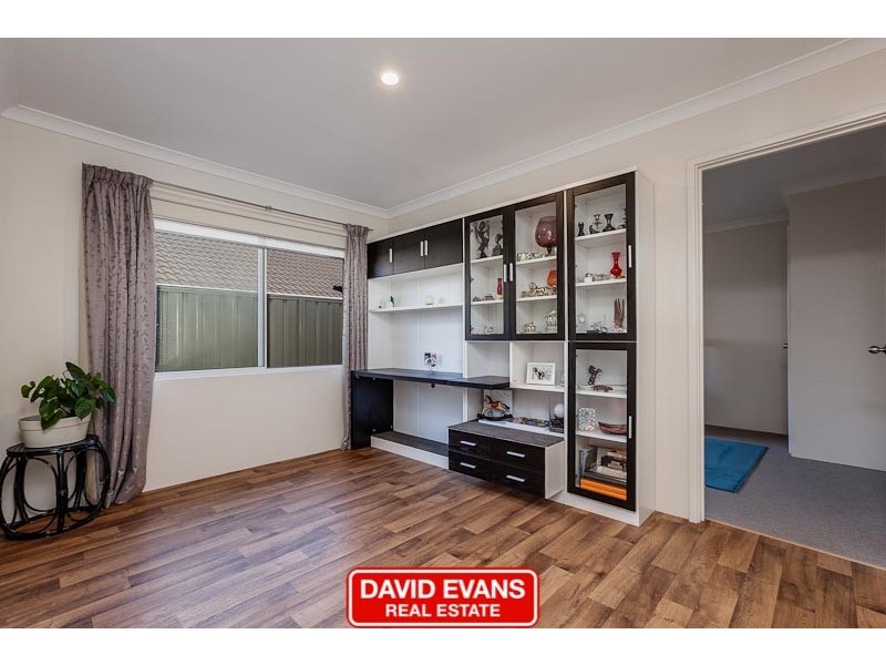 32 Lorne Bend, Secret Harbour WA 6173