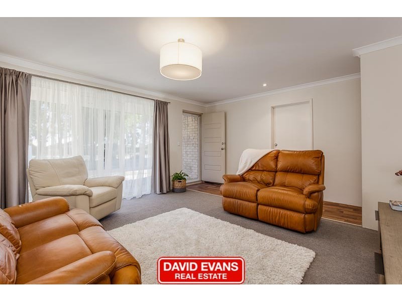 32 Lorne Bend, Secret Harbour WA 6173