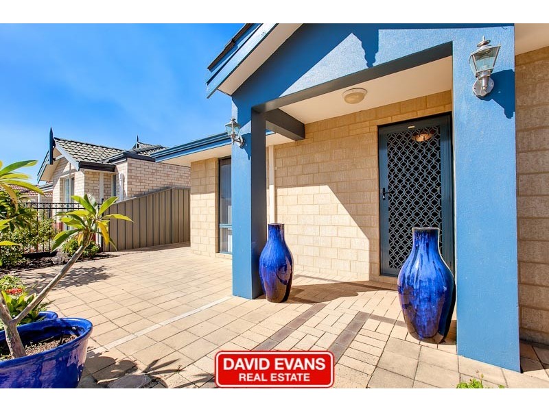 15 Petersfield Lane, Wellard WA 6170