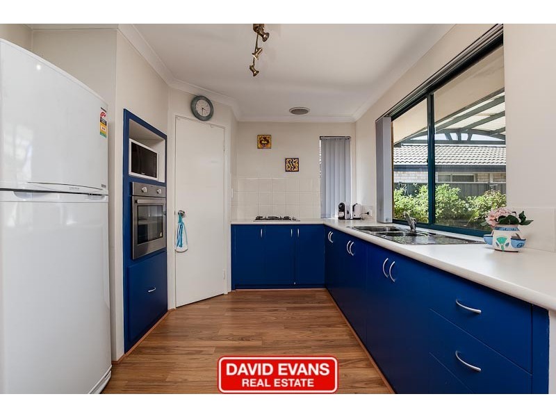 15 Petersfield Lane, Wellard WA 6170