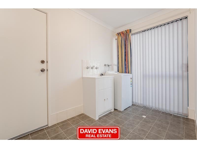 15 Petersfield Lane, Wellard WA 6170